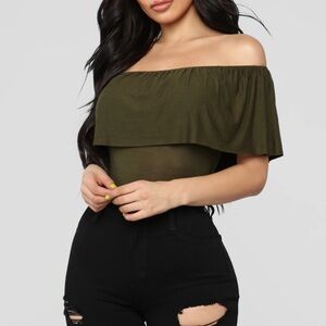 Women’s brand new bodysuit size extra small olive color stylish cute top ruffle
